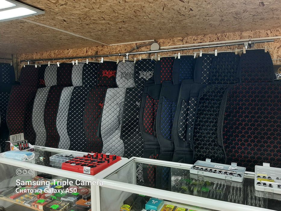 Продам тент автомобильный плотный материал.