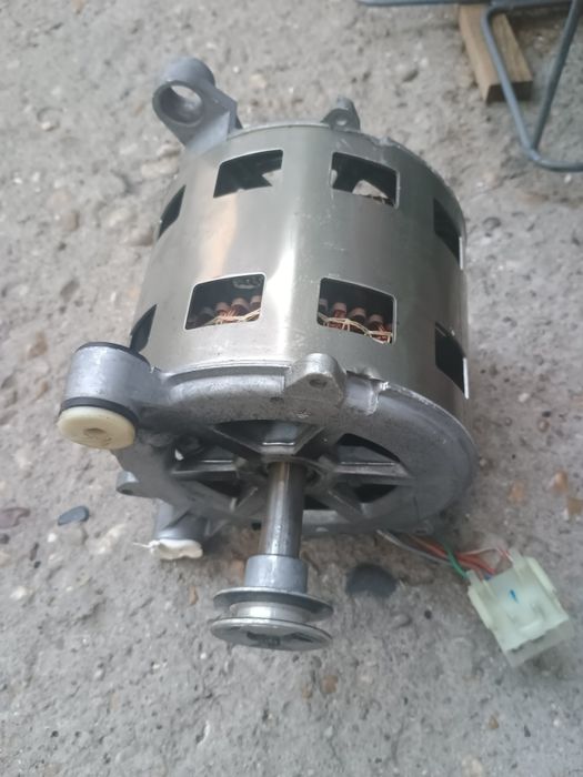 Продавам ел.мотор от Пералня