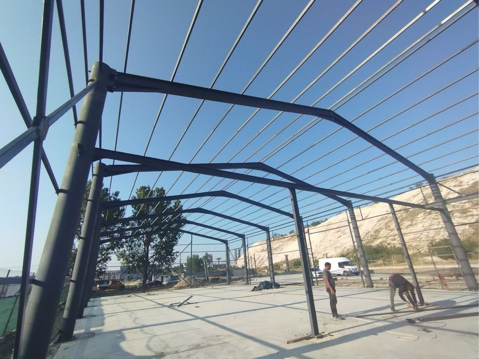 Vand hala metalica cu turnare cuzineti hala metalica cu panouri