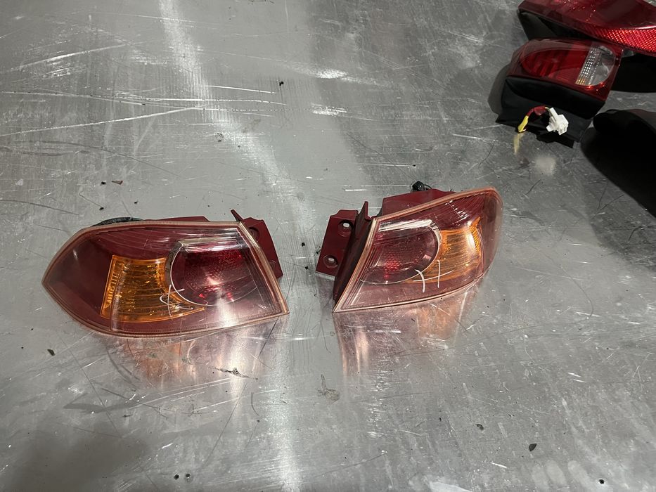 Фонари задние лансер Х 10