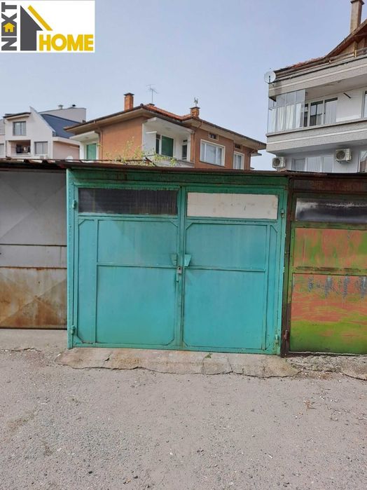 Просторен двустаен апартамент с ГАРАЖ