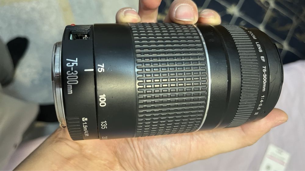 Canon 75-300 в отличном состояний