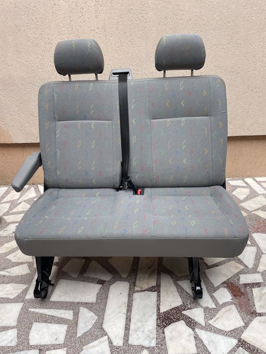 Banchete rindul 2 Volkswagen Transporter T5 an 2007 pret 1250 lei cu cotiera