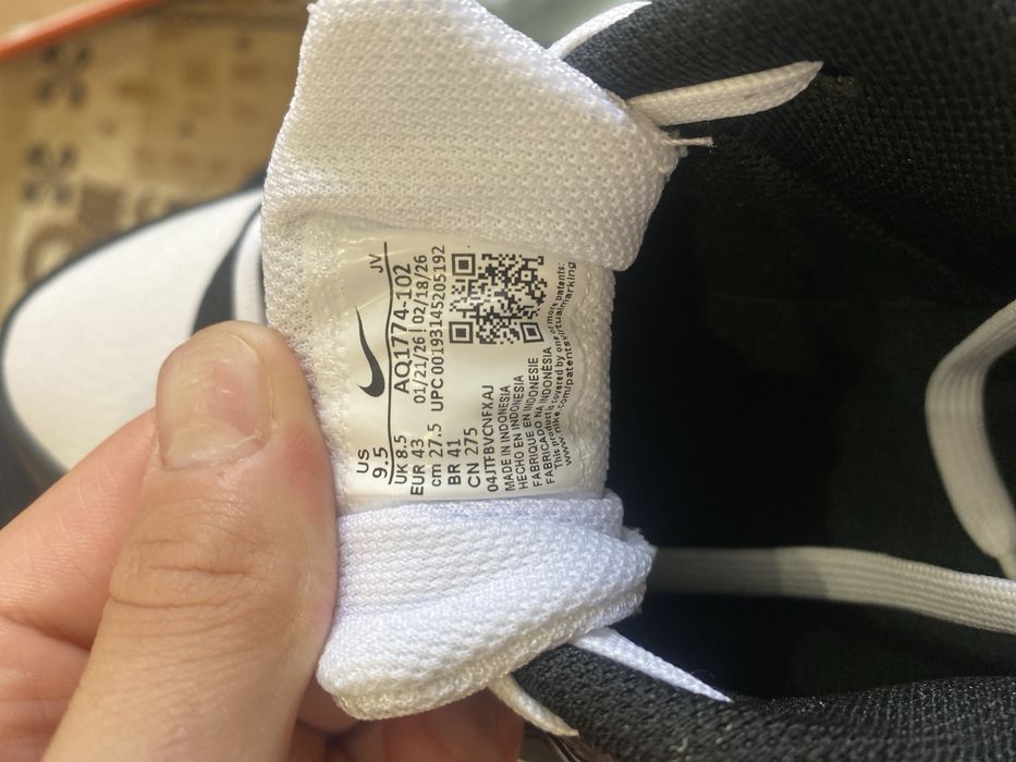 продаю новые кросовки данки Nike оригинал
