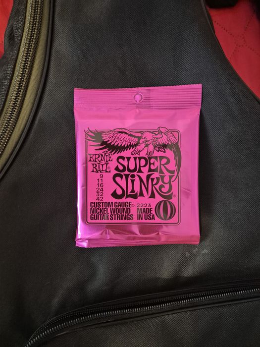 Електрическа китара Squier Showmaster