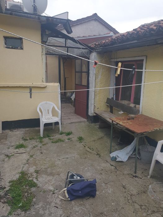 Продавам къща в гр.Сливен