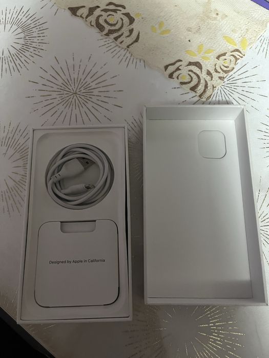 iPhone 11 64GB / отключен / запазен