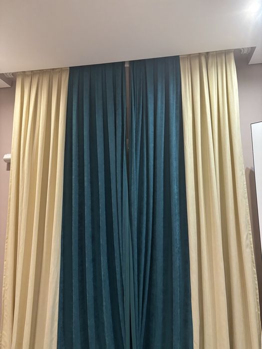 Шторы в спальню б /у