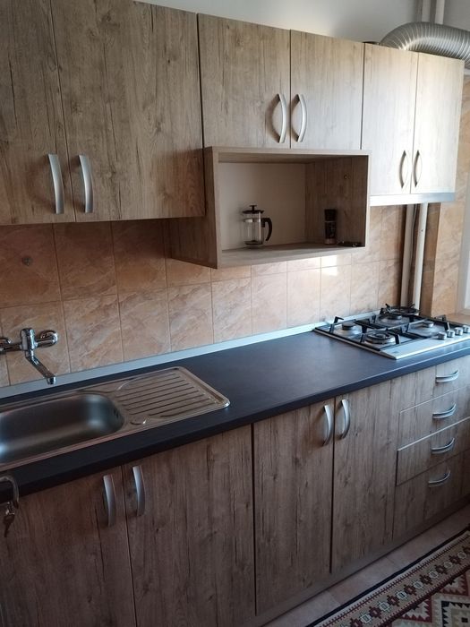 Închiriez garsonieră Complex  Vechi