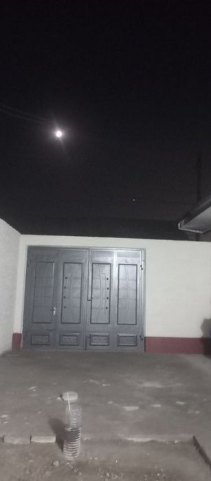 Ховли уй сотилади