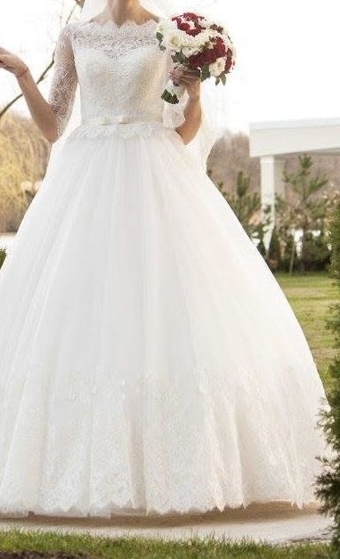 Rochie de mireasa XS-S si crinolina-5 cercuri