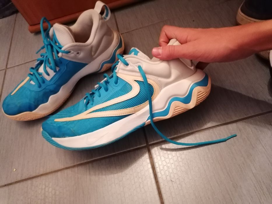Nike giannis immortality 3 in stare perfecta  marime 42,5