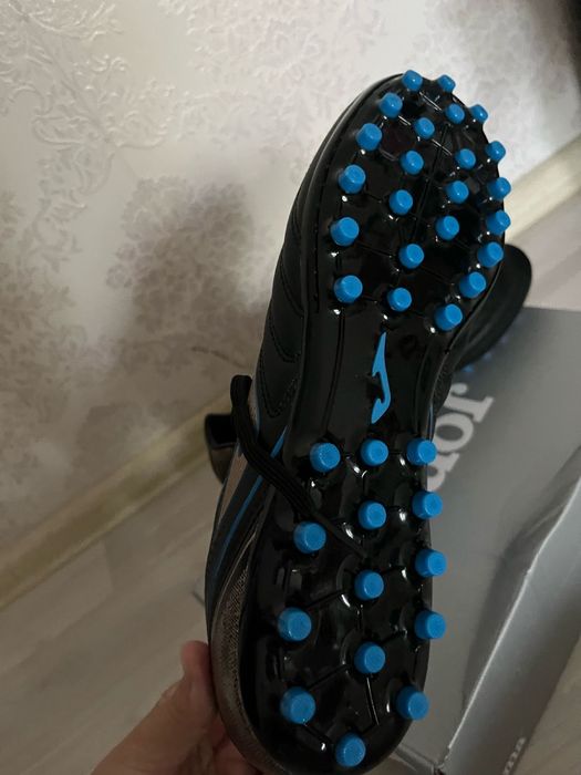 Продам сороконожки Joma