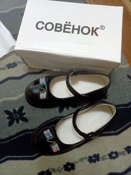 Новые школьные туфли