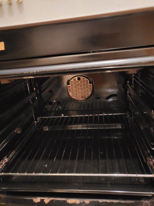 Фурна с котлони AEG