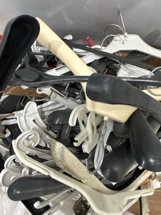 Вешалки для дома для бутика и