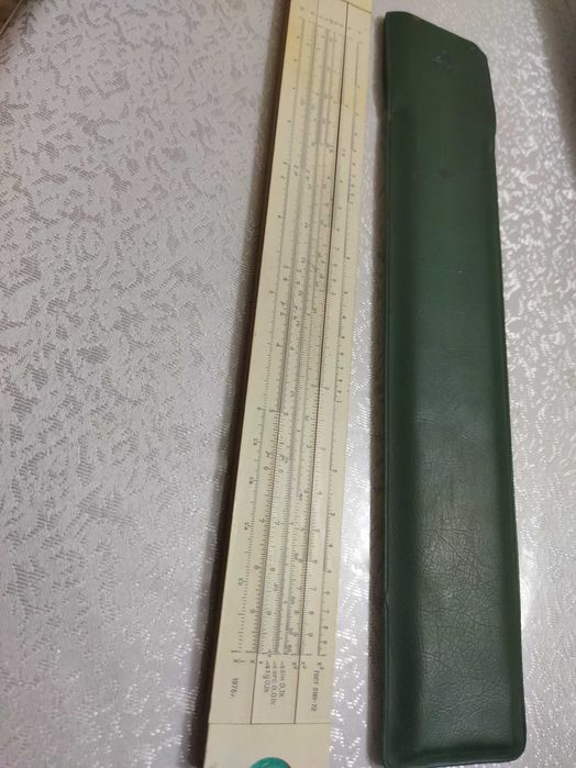 Логарифмическая линейка