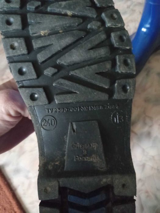 Сапоги резиновые.