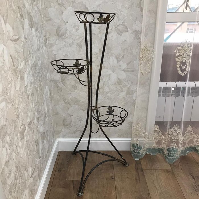 Подставка для цветов