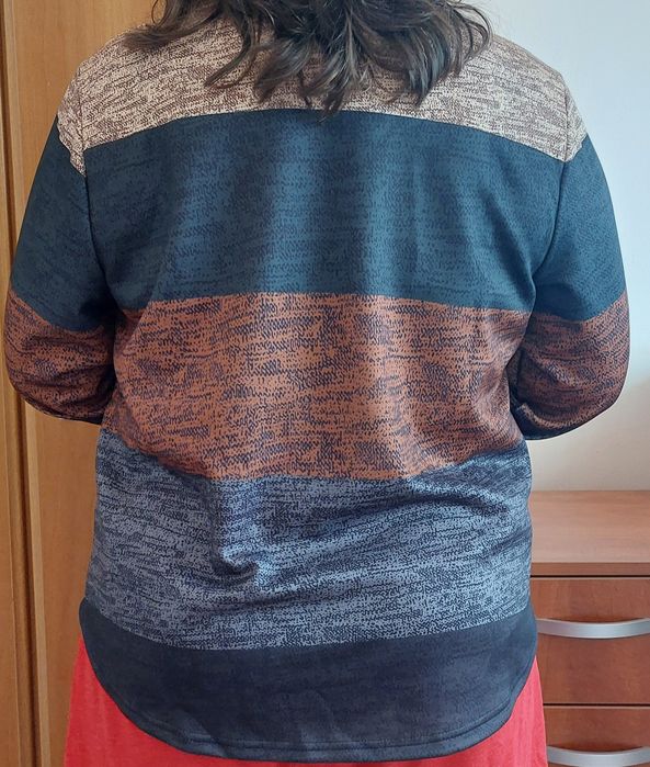 Bluza subtire in dungi