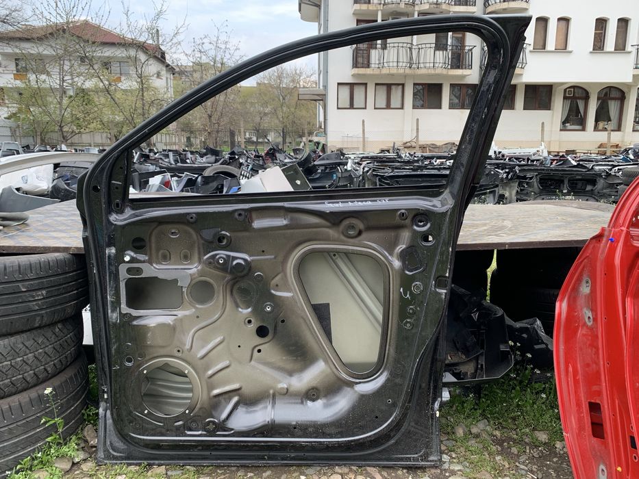 Врата Skoda Karoq