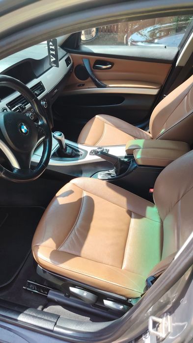 Vând BMW E90 2011 impecabil 177 CP