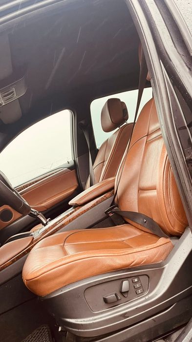 Vând BMW X6 Xdrive 2012 Negru Mat