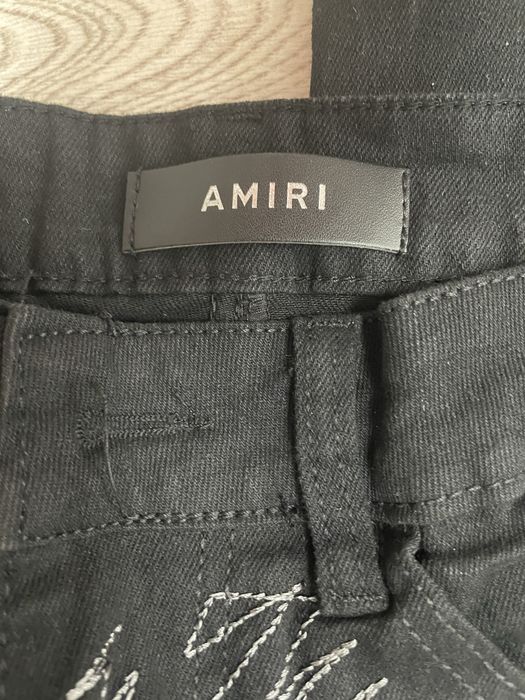 blugi baggy amiri