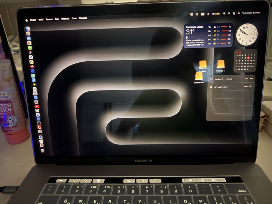 Macbook pro 16 дюймов макбук про 16 с русской клавиатурой