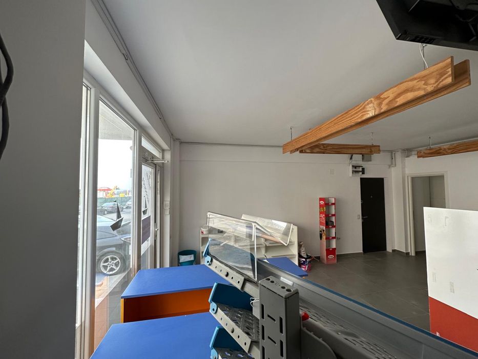 Inchiriez 2 spatii comerciale – Mamaia Nord D29 la 120m de plaja
