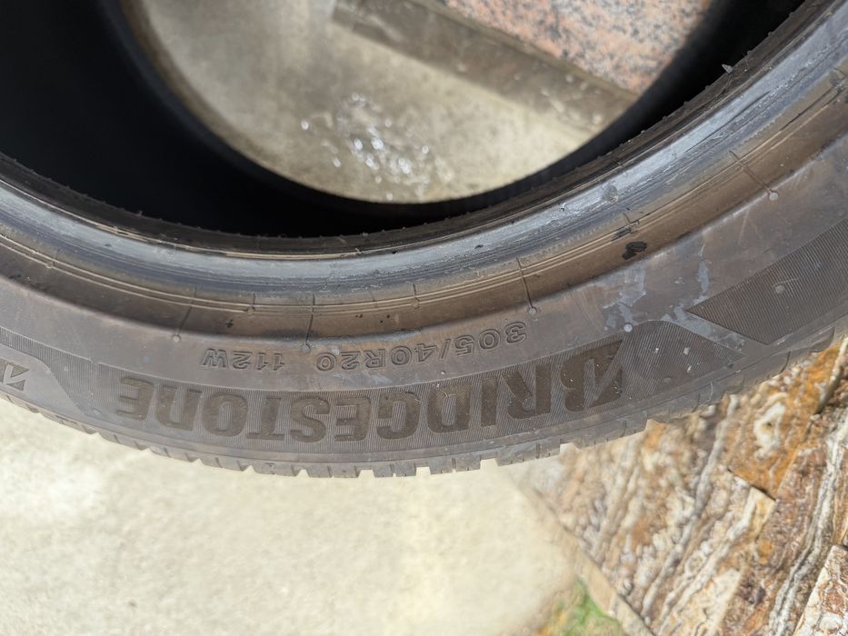 2 Anvelope Iarnă Bridgestone Blizzak 6 305/40 R20 112W XL – DOT 4025 – Aproape Noi