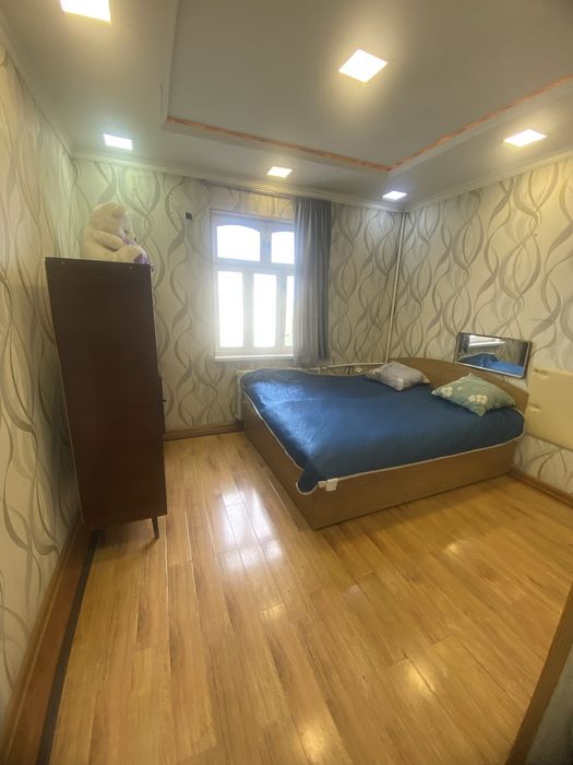 Продаю 4 комнатную квартиру