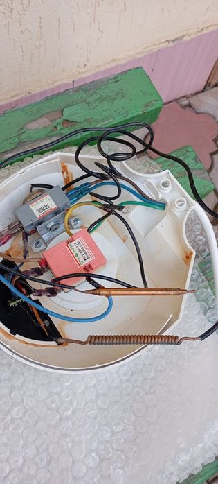 Защитное предохроняющие  реле