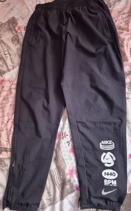 Спортен панталон Nike