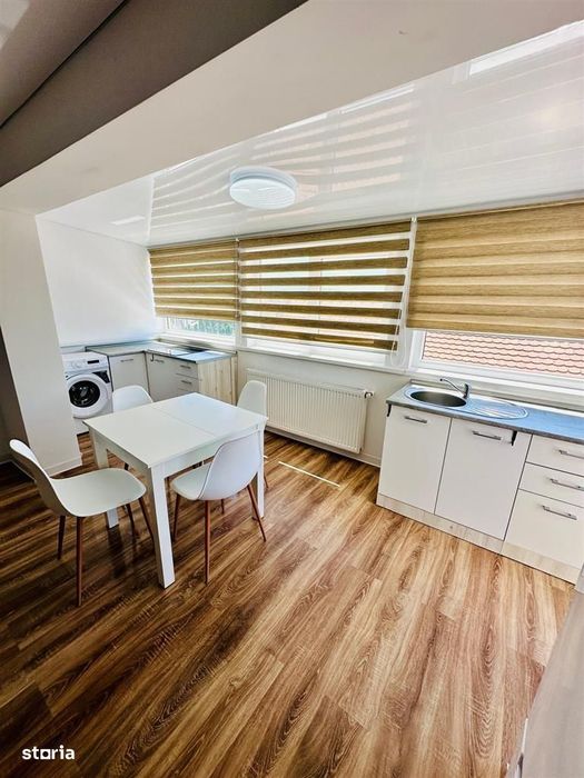 Casa tip duplex, 177 mp utili, 3 locuri de parcare - Selimbar