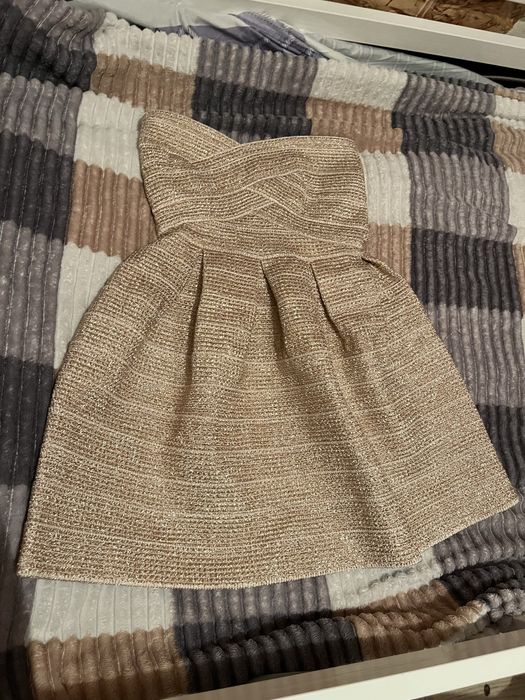 платье на девушку