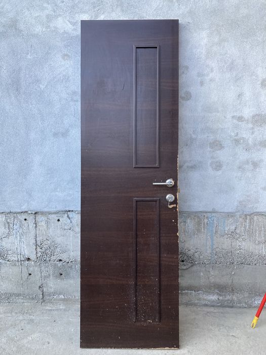 eshik mdf soni 5 ta 4 tasi katta bitta kichik