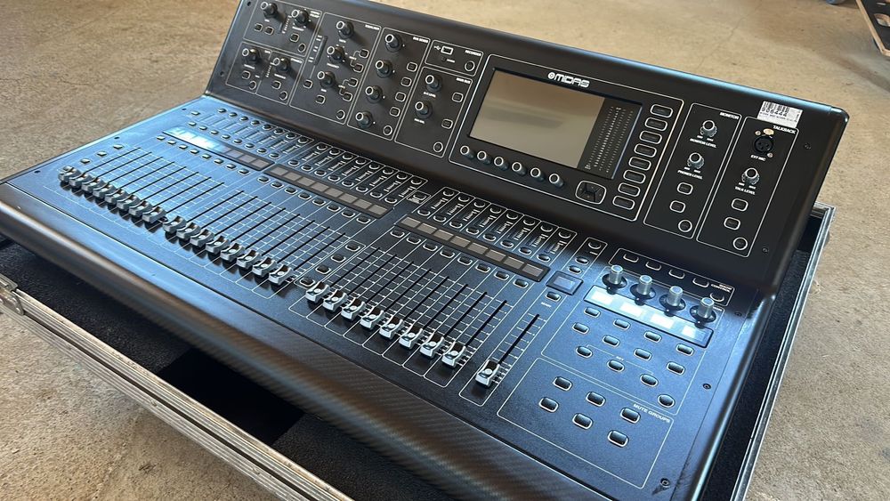 Midas M32 Live + Case Thomann !