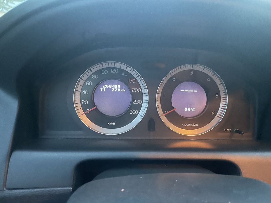 Volvo Xc60 - 2.4D