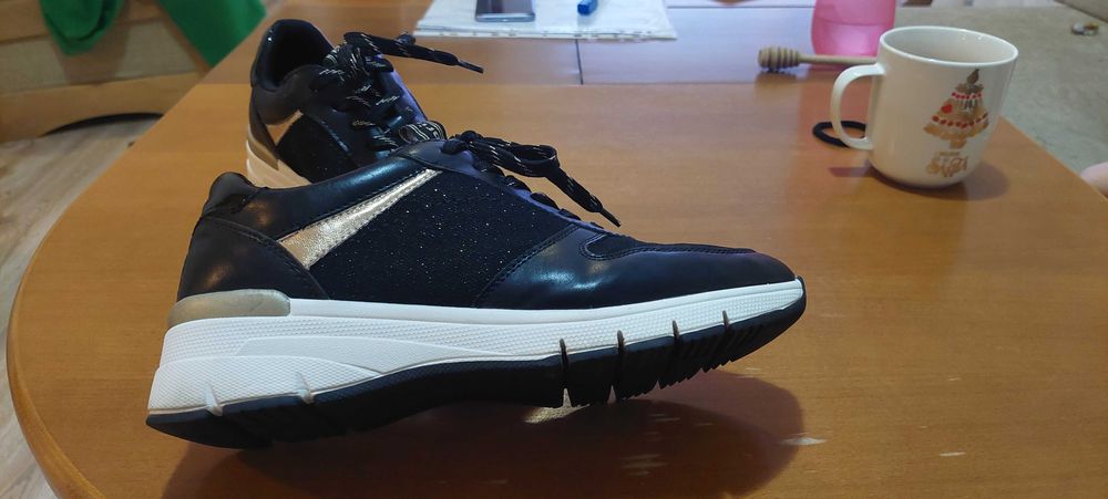 Обувки тамарис в отлично състояние