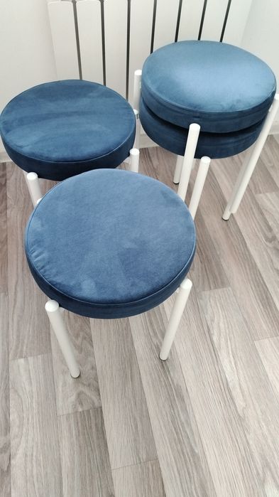 Продам стол стулья для кухни