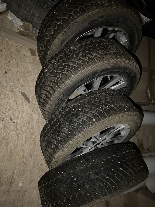 Продам диски с покрышками 235/55/R18