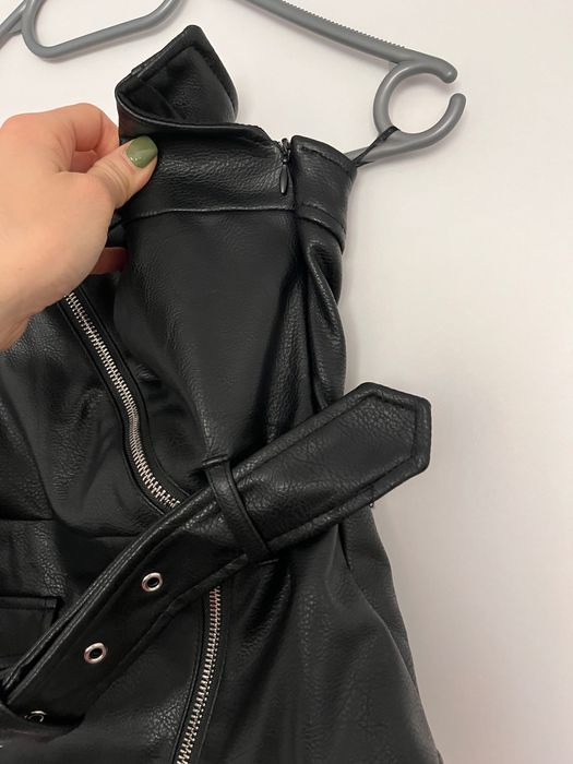 Нов кожен топ ZARA