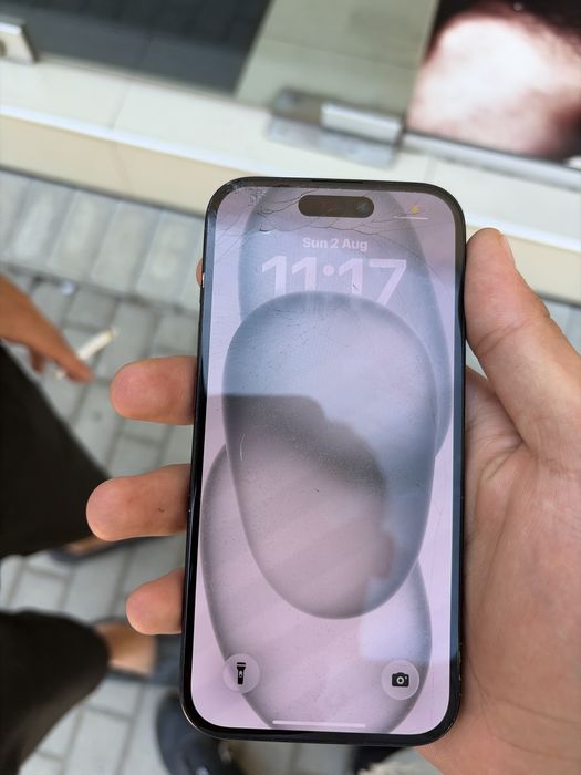Iphone 15 спешно