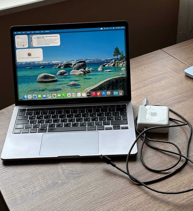 MacBook Pro m1 (2020) 13,3 дюйма (8гб/256)