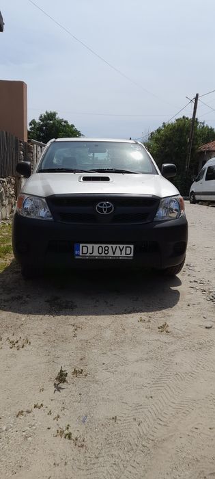 Toyota Hilux 4x2, ,4950 euro