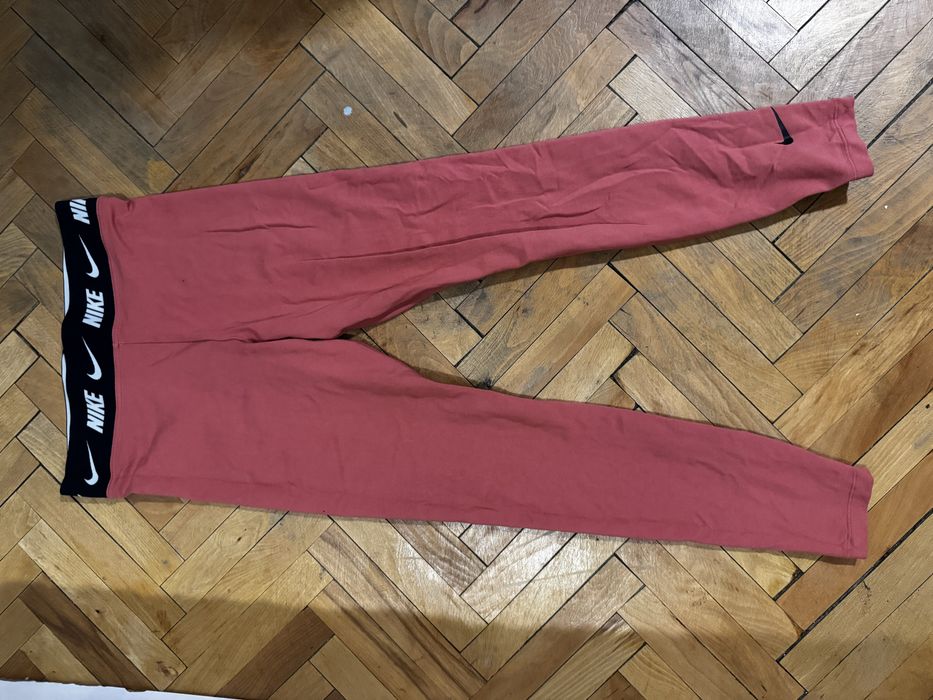 Клинове и панталони