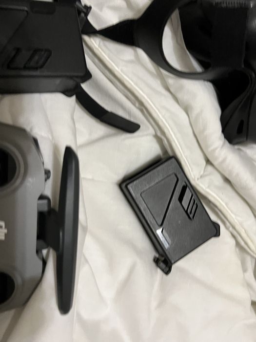 Dji fpv dron with 3 batterirs fly more