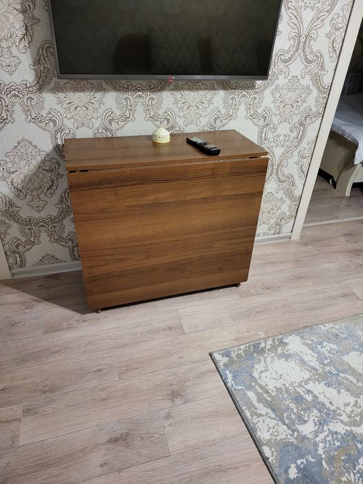 Продаётся с т о л трансформер