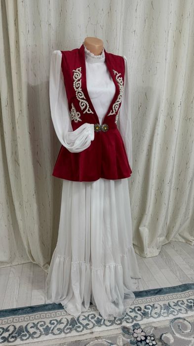 Прокат национальный одежды